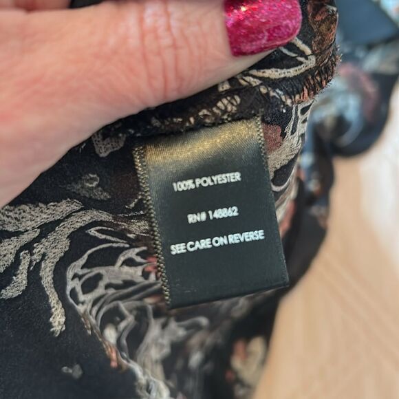 EUC Torrid Floral Skull Blouse (size 4X) - Picture 5 of 5